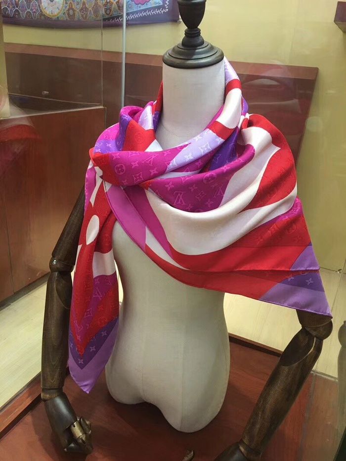 Louis Vuitton Scarf LVS00150